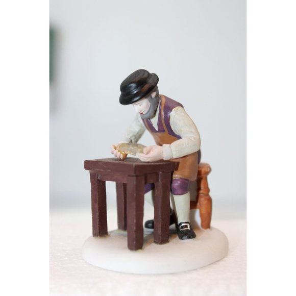 Dept 56 New England Village - The Lightkeeper's Hobby - Picture 2 of 6